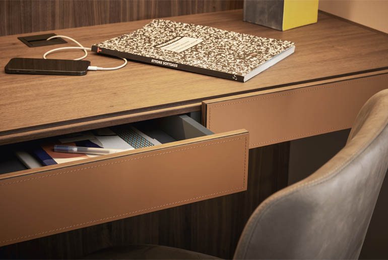 PIANCA_Ala-desk_02_Small_O