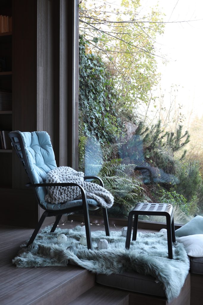 Nardi_armchair_FOLIO_ambient images_WINTER20_LR35