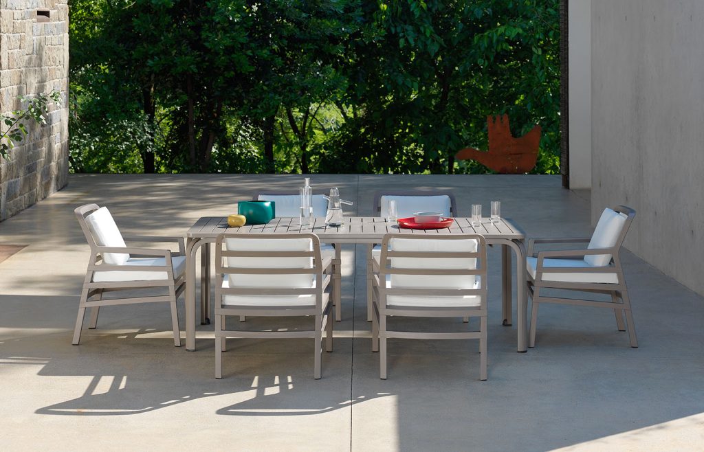 Nardi_tables_ALLORO210_ambient images7_LR